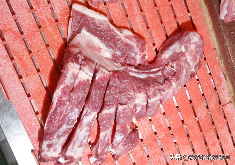 蹄髈是什么 _猪各部位肉的名称料理方式