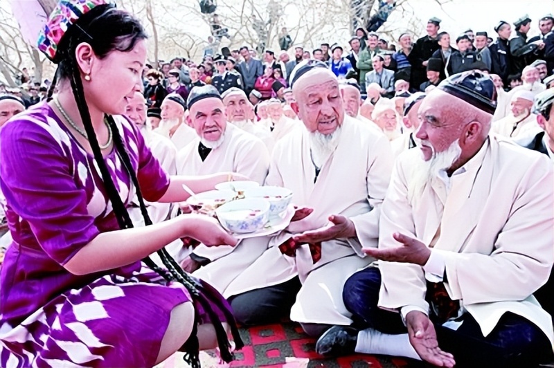 回族和维吾尔族的重要节日_节日习俗