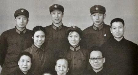 谷牧的子女都有谁_刘家语个人经历