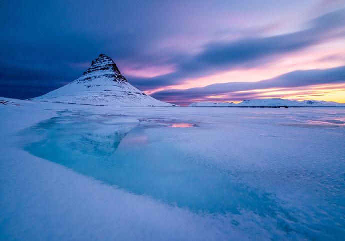 冰岛地理位置_自然环境境域时区地形地质水文气候植被