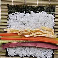 寿司材料有哪几种搭配_六种寿司的用料