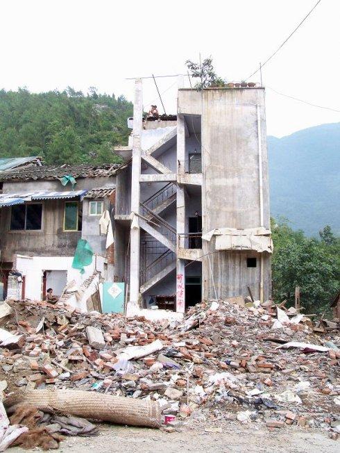 汶川大地震是什么时候几月几日_地震经过时间灾区范围产生影响中外援助