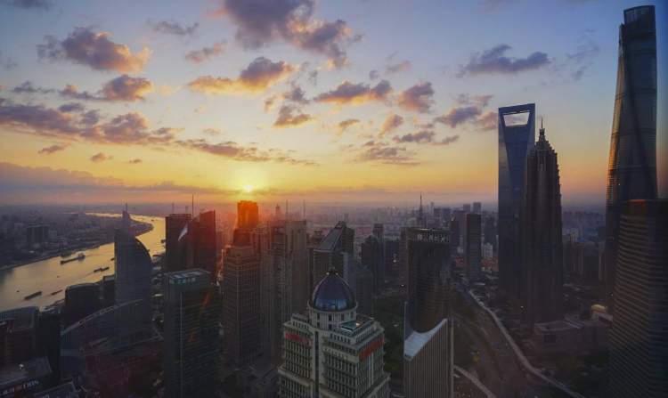 上海东方明珠高度是多少_东方明珠看日出是一种怎样的体验