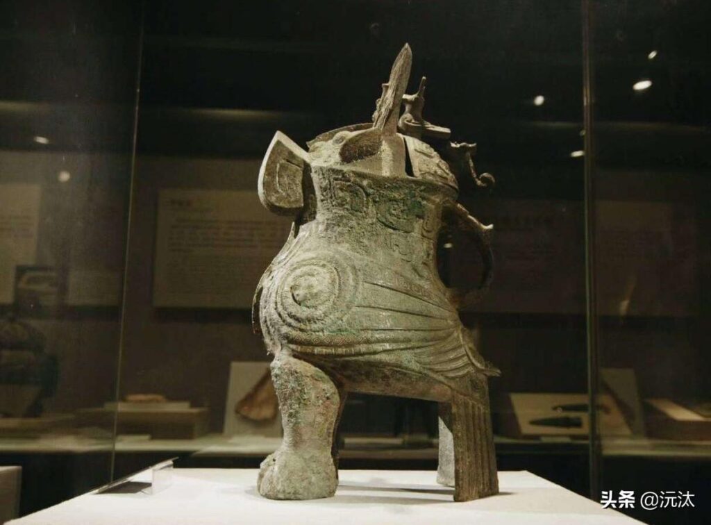 四羊方尊是哪个朝代的文物_殷商时期的盛酒器高级祭器