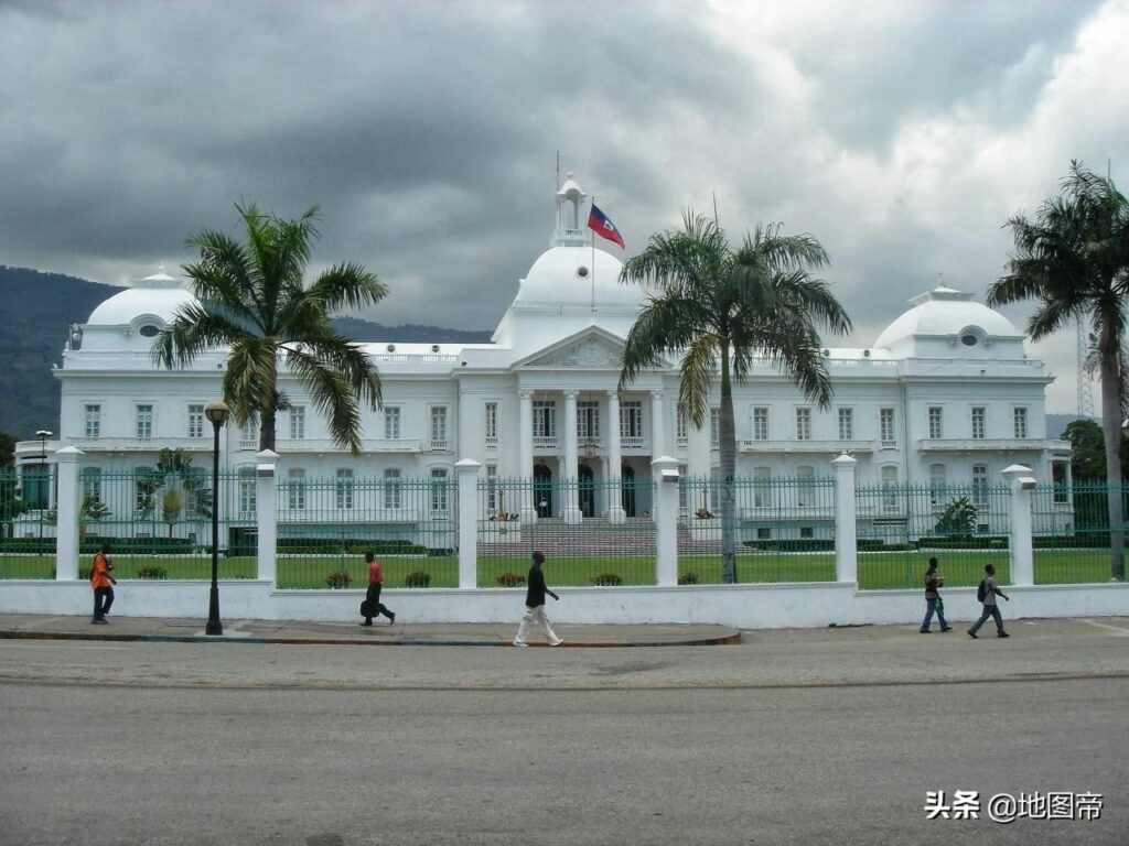 海地是哪里_地理和气候条件相当为何经济差距这么大