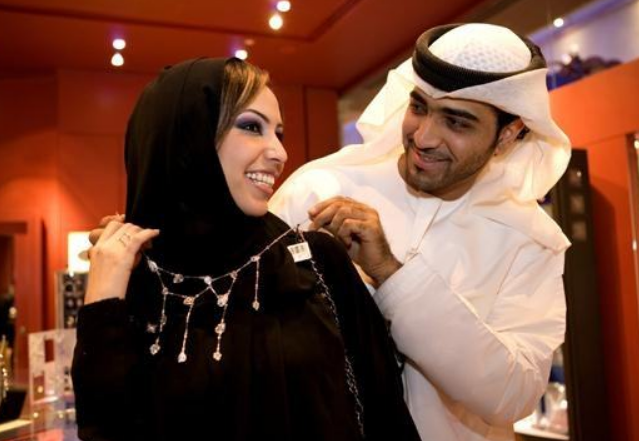 迪拜公主萨拉玛_萨拉玛公主现在幸福吗
