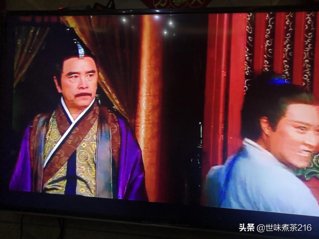天涯明月刀的小说结局是什么_古装剧的服饰和人物的妆容