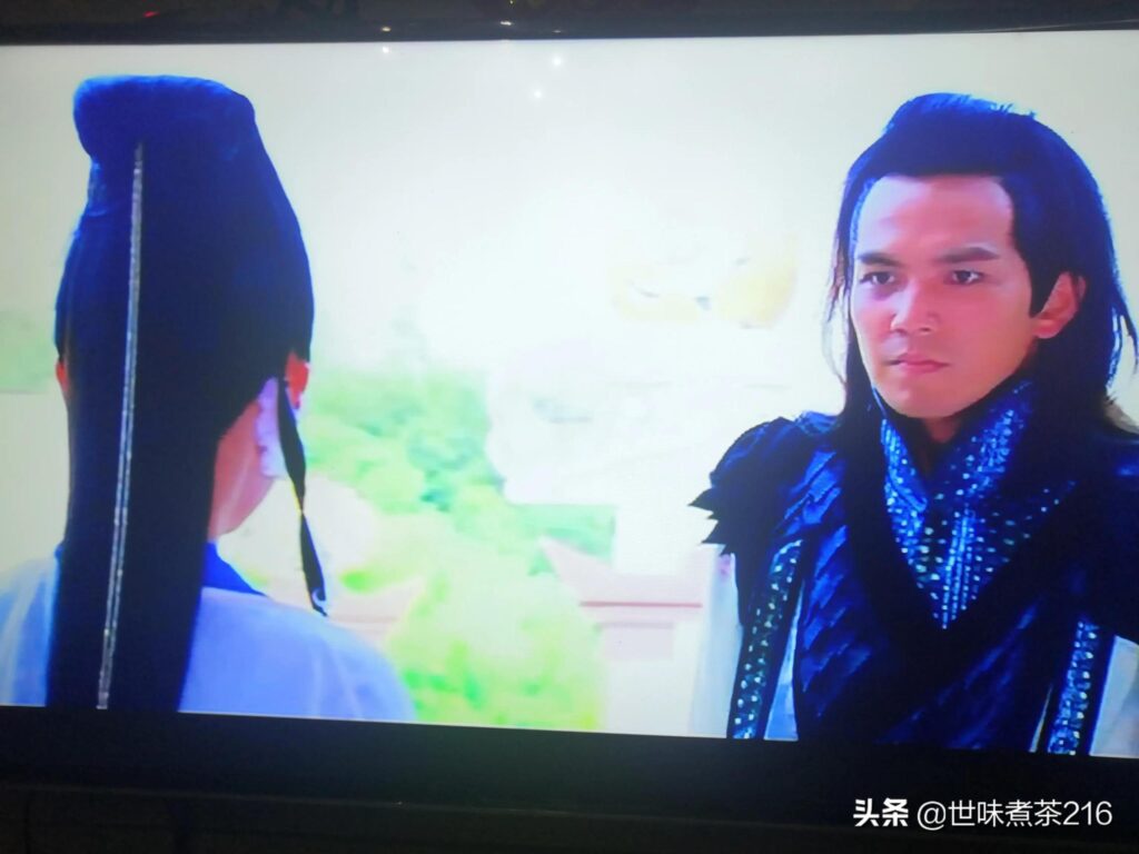 天涯明月刀的小说结局是什么_古装剧的服饰和人物的妆容
