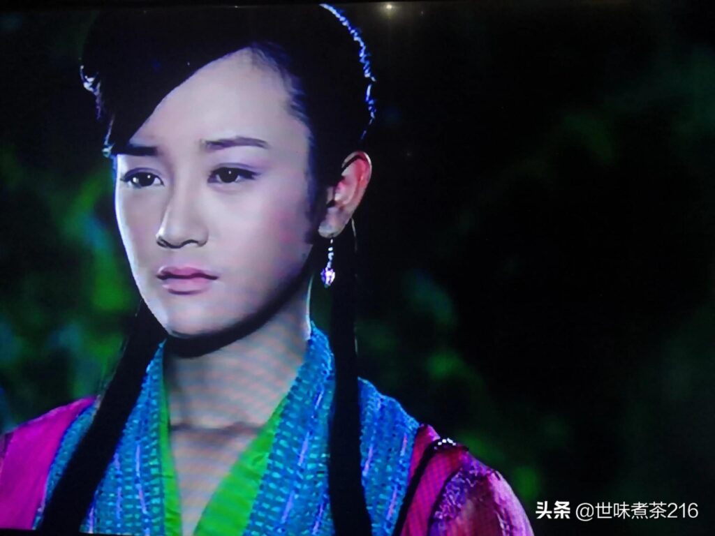 天涯明月刀的小说结局是什么_古装剧的服饰和人物的妆容
