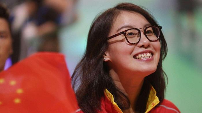 傅园慧破全国纪录_女子仰泳第一个登上奥运领奖台的运动员