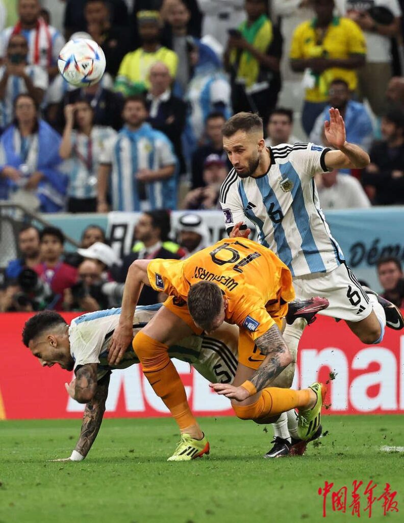 阿根廷6比5淘汰荷兰_阿根廷门将马丁内斯扑出点球瞬间