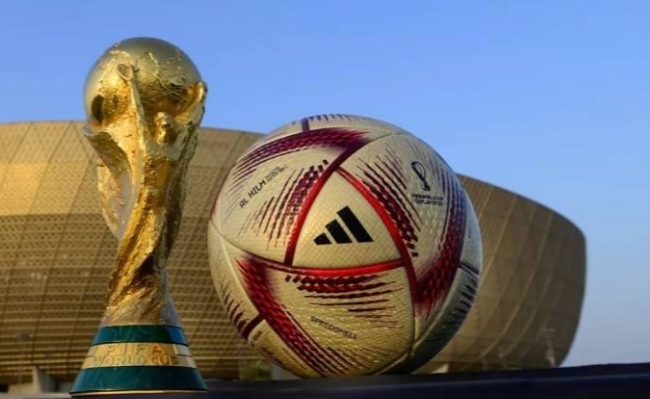 世界杯决赛用球揭幕_卡塔尔Al Rihla竞技场举办球迷节特别活动