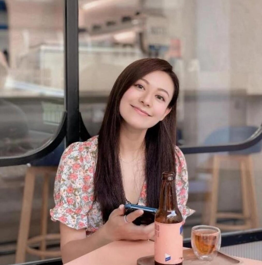 江若琳走光照露卫生巾_江若琳和老板已经彻底撕破脸