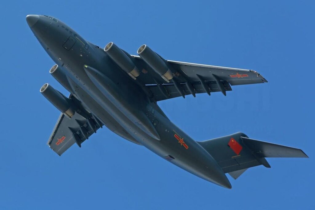 最大的军用运输机是什么_中国的大型运输机在世界排名第几