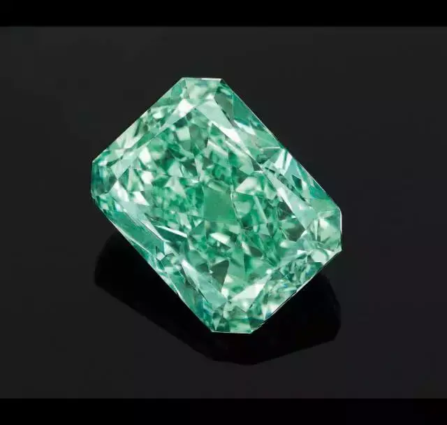 彩钻有哪些颜色_彩色的钻石有什么寓意