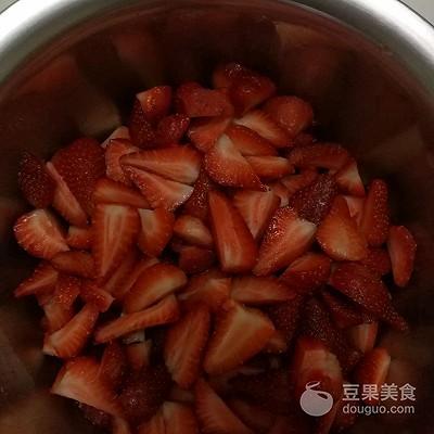 草莓酱的做法步骤_草莓酱可以保存多久