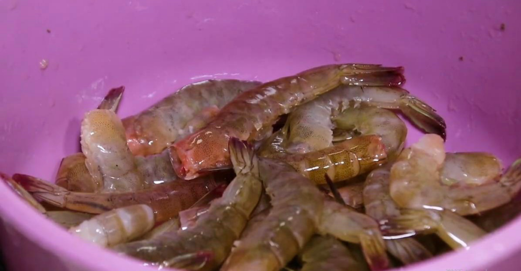 食材虾的做法窍门_蒜蓉大虾的做法窍门