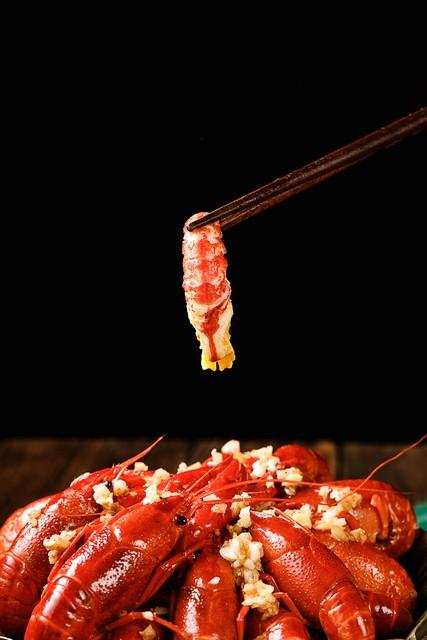 人气美食介绍的吃龙虾的店在哪儿_长沙有什么好吃的小龙虾