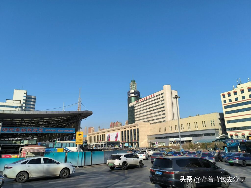 济南火车站位于济南市哪个区_济南高铁站是哪一个