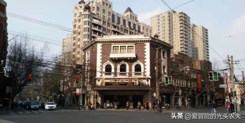 上海哪里有假发专卖店_上海所有行业的最早