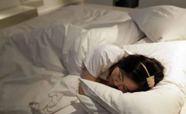 酒店试睡员招聘条件是什么_简单睡觉就能月薪过万吗