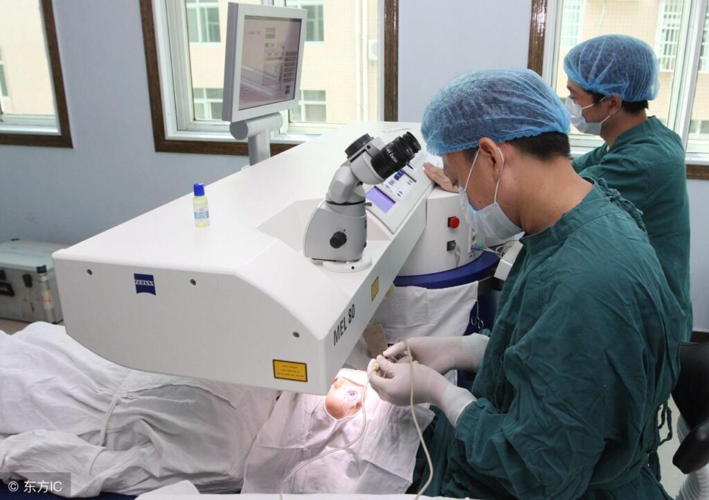 激光治疗眼睛近视多少钱近视手术，近视手术哪些人不适合做
