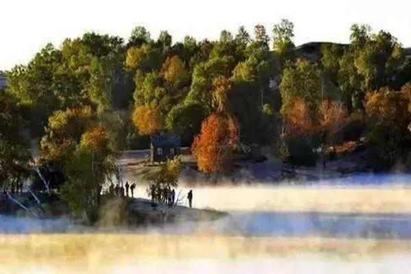 圣雨湖位于新疆那个地方，新疆绝美湖泊