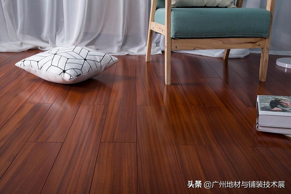 木头和阴影怎么做？卧室里铺的实木地板生虫了怎么办？
