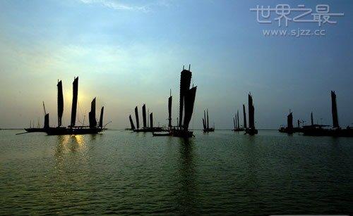我国最大的内陆咸水湖是什么？中国最大的十大湖泊排行榜
