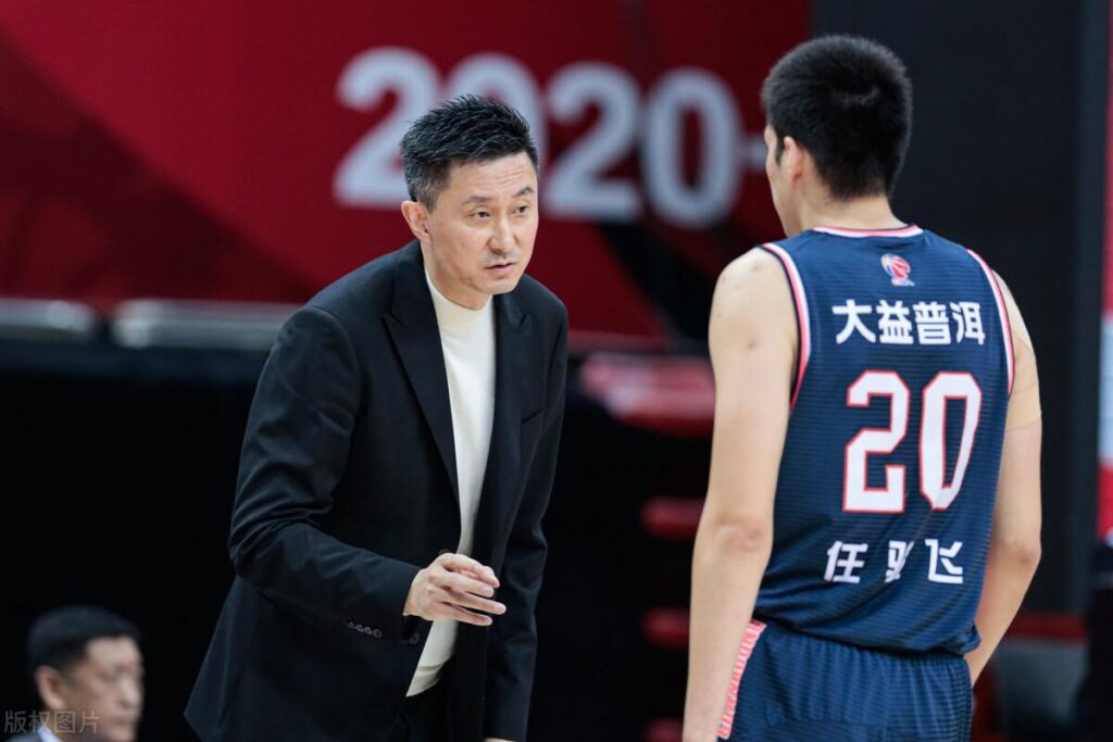 小前锋身高多少合适？小前锋中锋与大前锋的区别是怎样的？