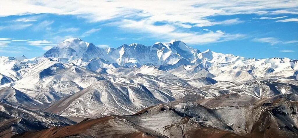 青藏高原的海拔是多少？青藏高原对中国还有哪些重要性？