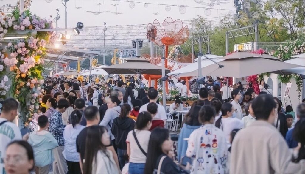 唐山哪里晚上娱乐好点？中秋国庆期间唐山人多不多