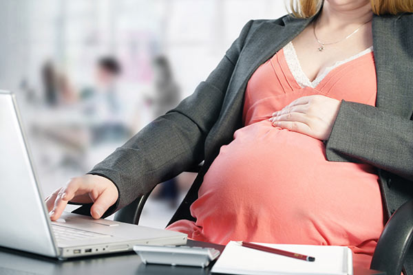 孕期和哺乳期可以辞退员工吗(孕妇哺乳期单位能辞退)